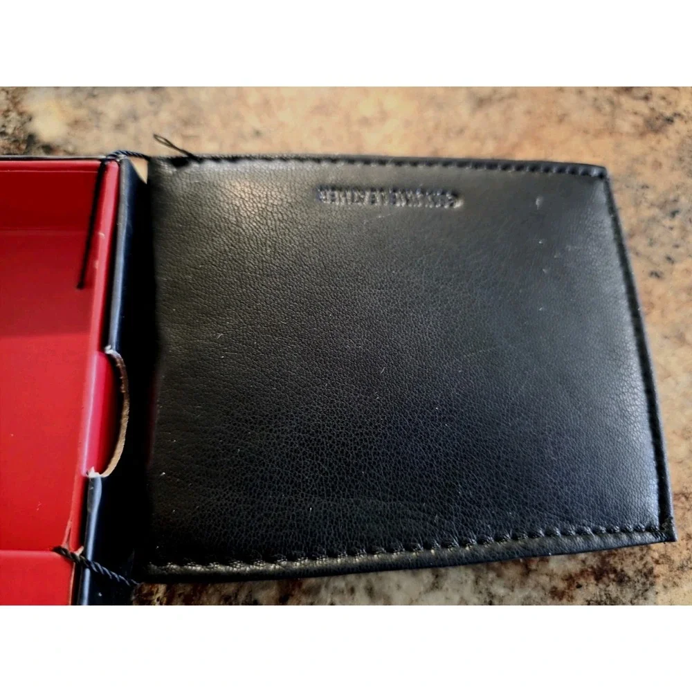 True Religion nwt mens